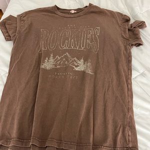 brown oversized t shirt